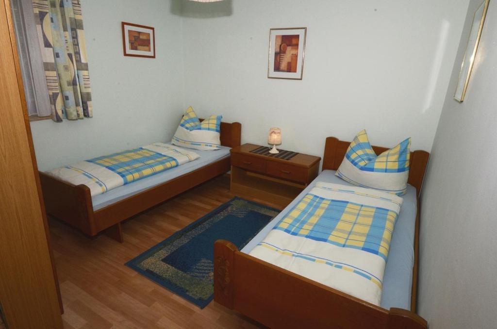 Ferienwohnungen Enzi Sekirn Ngoại thất bức ảnh